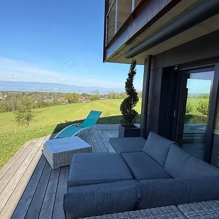 Magnifique Vue Sur Le Leman Lyaud